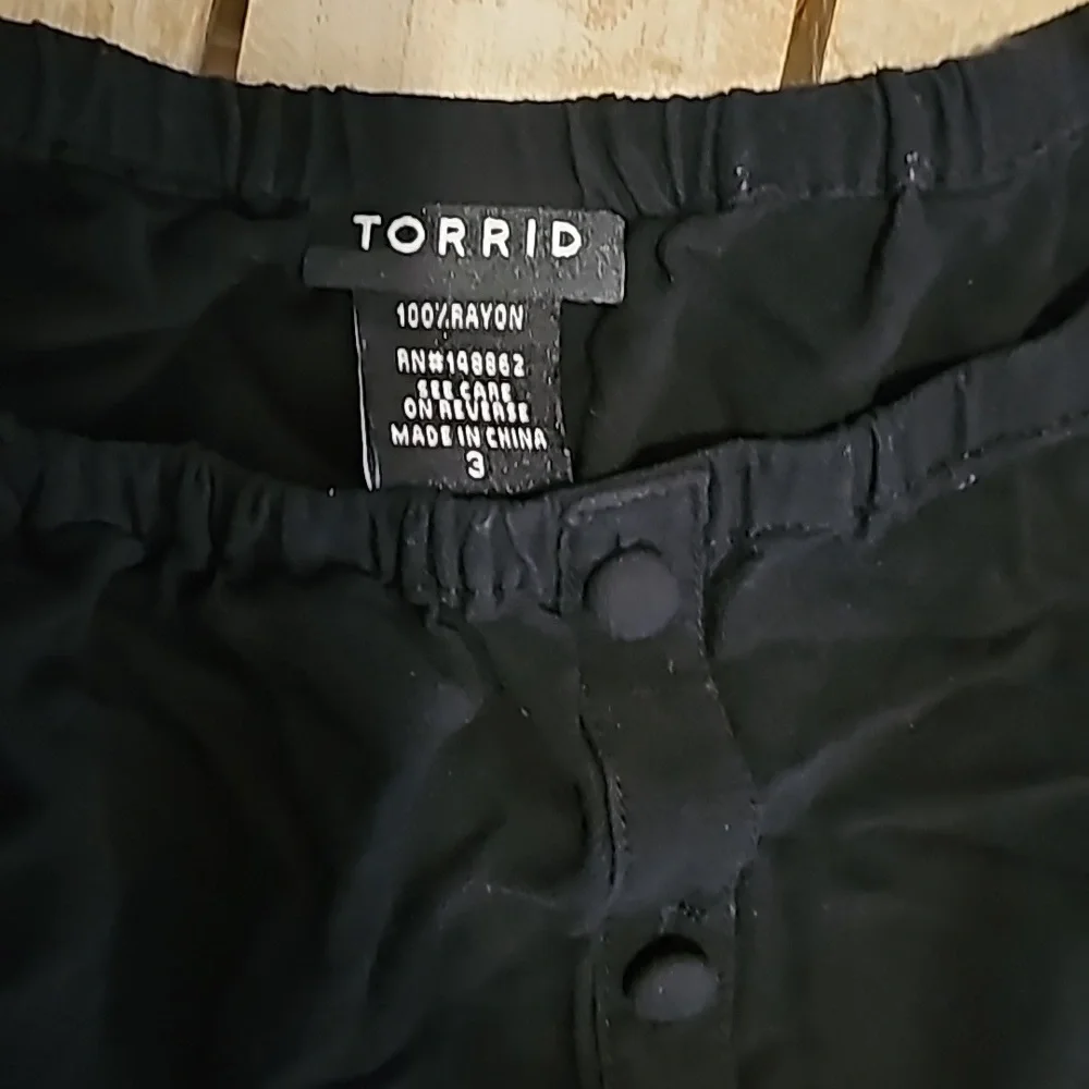 Torrid 3xl Black Tank with buttons - Picture 4 of 4